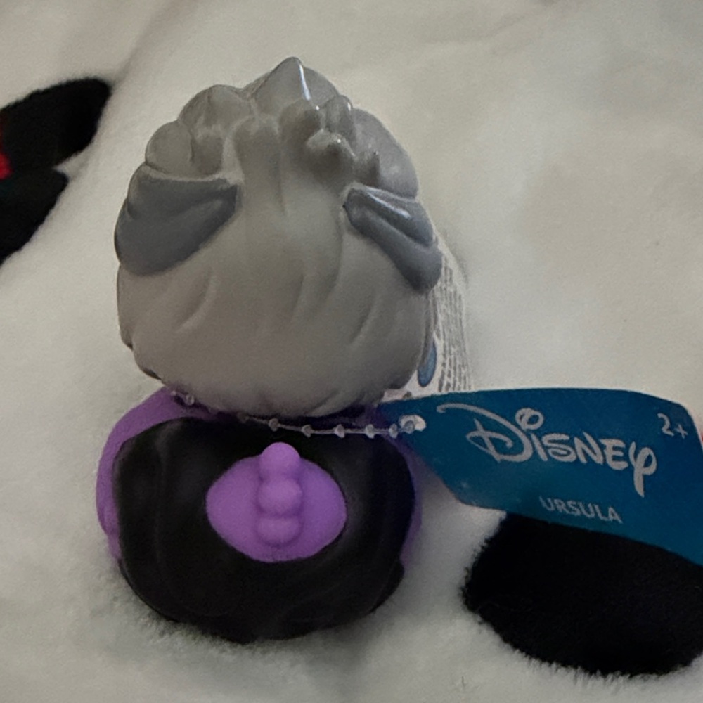 2/$10 bundle Disney Ursula Duck - Picture 2 of 2